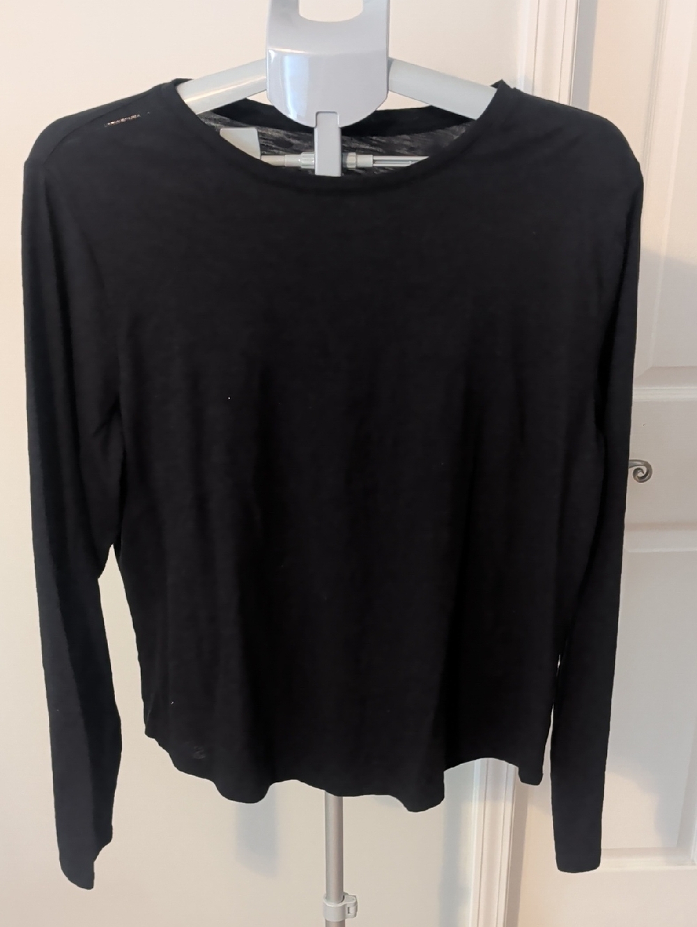 Sonoma Black Long Sleeve Crewneck Top